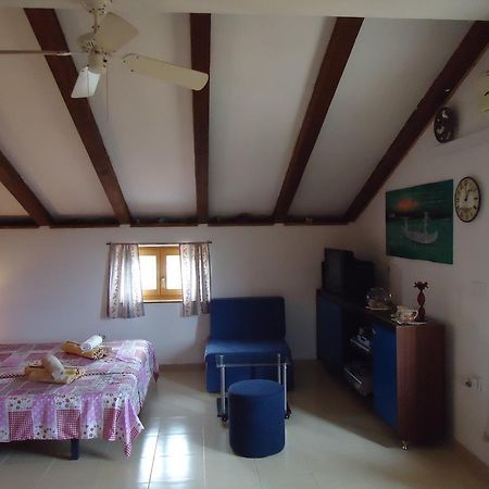 Studio Apartment Nera Rovinj Quarto foto