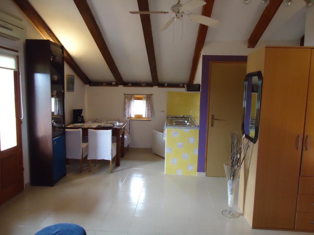 Studio Apartment Nera Rovinj Quarto foto